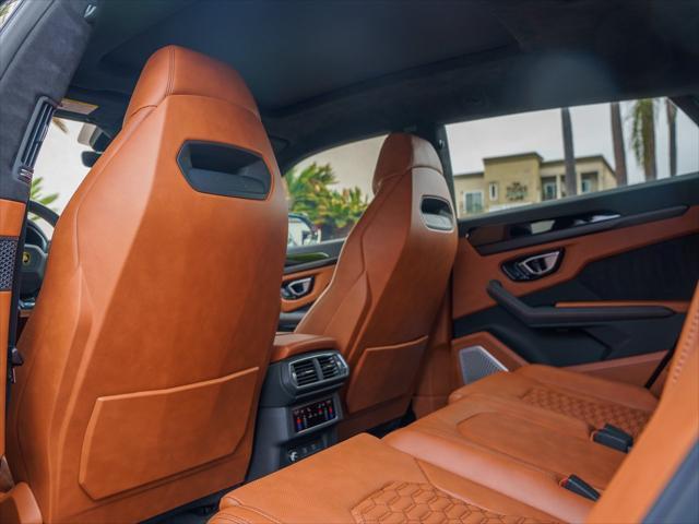 used 2022 Lamborghini Urus car, priced at $229,995