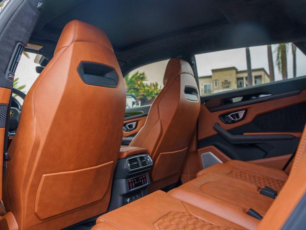 used 2022 Lamborghini Urus car, priced at $218,990