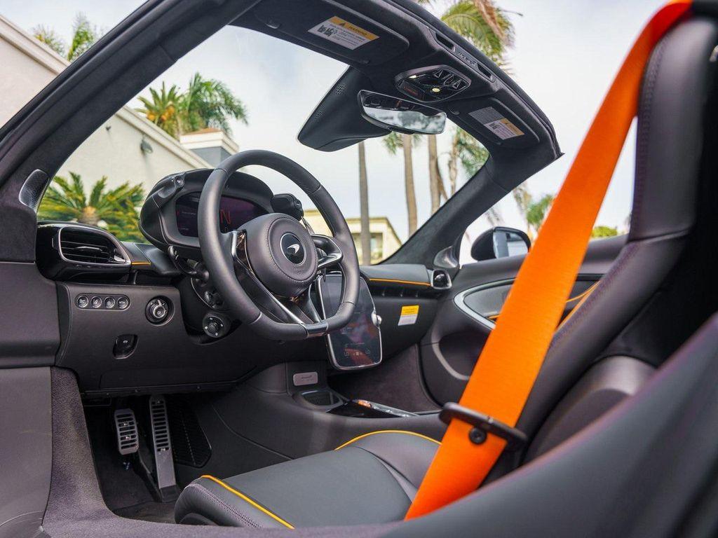 new 2025 McLaren Artura car, priced at $328,698