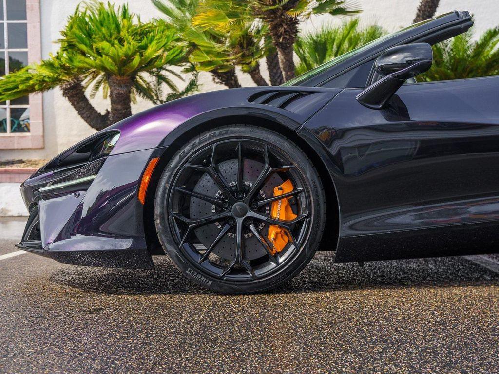 new 2025 McLaren Artura car, priced at $328,698