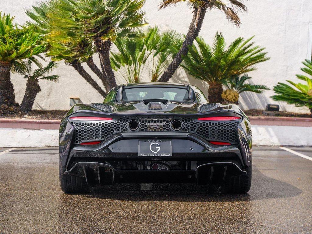 new 2025 McLaren Artura car, priced at $328,698