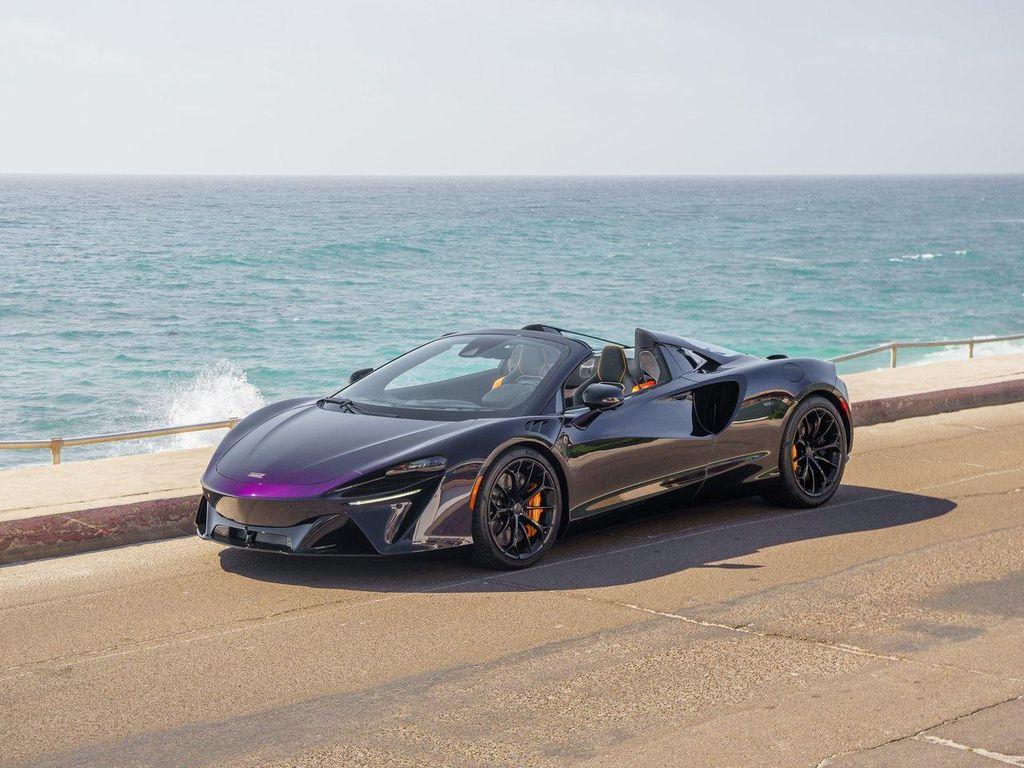 new 2025 McLaren Artura car, priced at $328,698