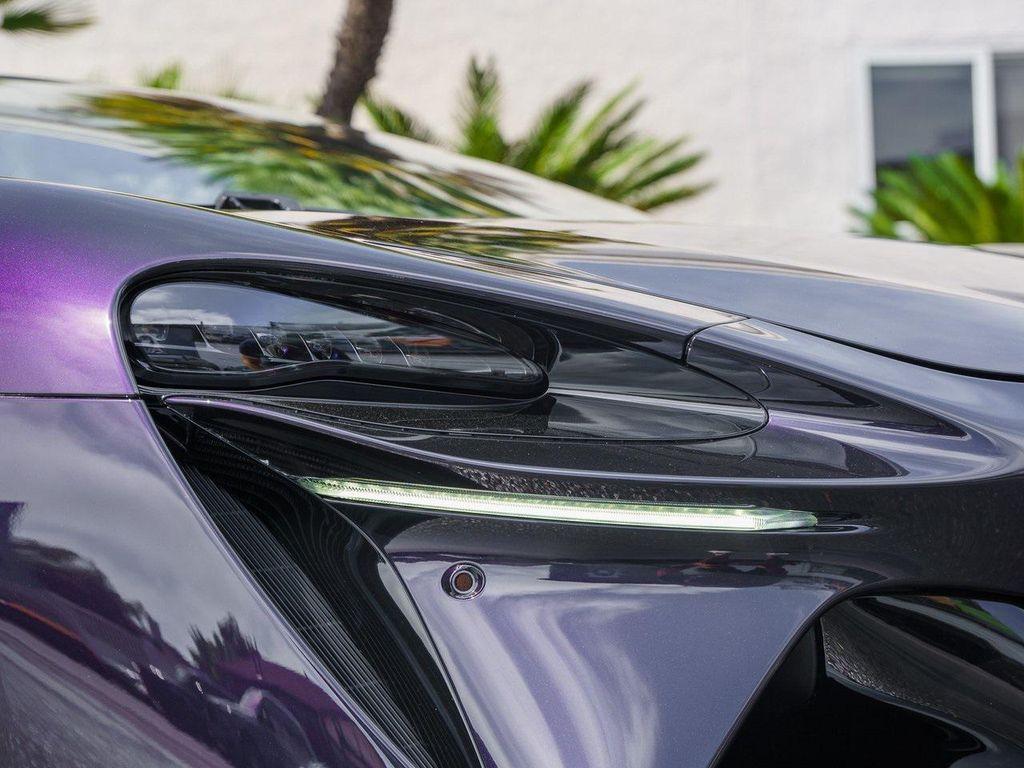 new 2025 McLaren Artura car, priced at $328,698