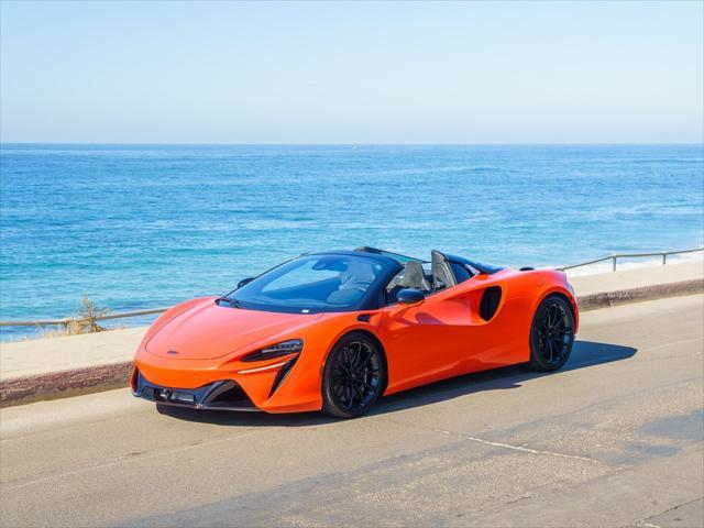 new 2025 McLaren Artura car, priced at $326,008