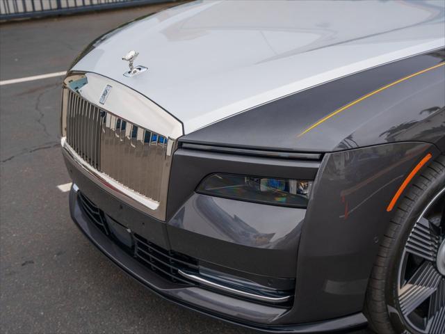 new 2024 Rolls-Royce Spectre car, priced at $556,525