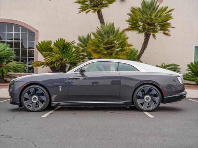 new 2024 Rolls-Royce Spectre car, priced at $556,525