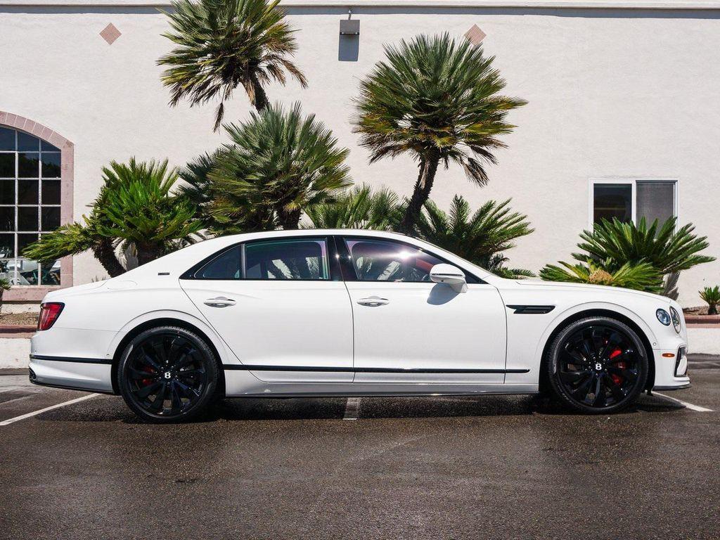 new 2025 Bentley Flying Spur car, priced at $290,370