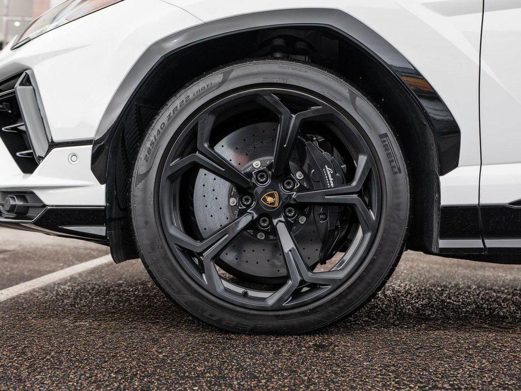 used 2024 Lamborghini Urus car, priced at $276,995