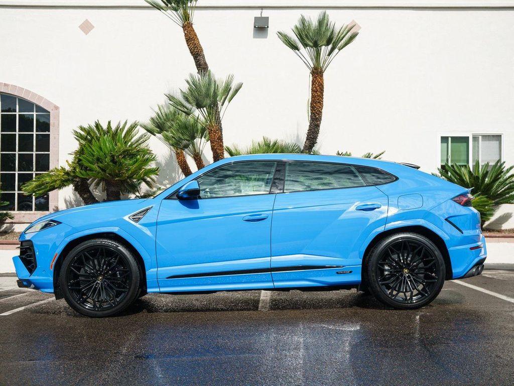 new 2025 Lamborghini Urus car, priced at $349,930