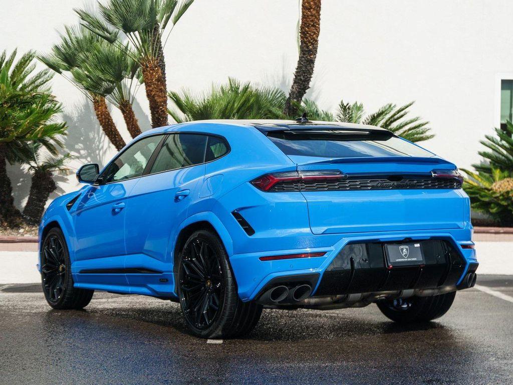 new 2025 Lamborghini Urus car, priced at $349,930