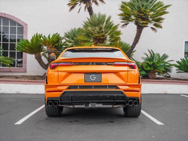 new 2024 Lamborghini Urus car, priced at $302,519