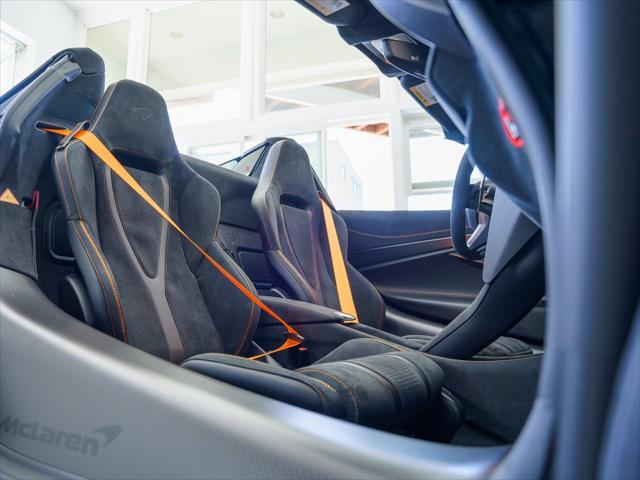 new 2025 McLaren 750S car, priced at $445,090