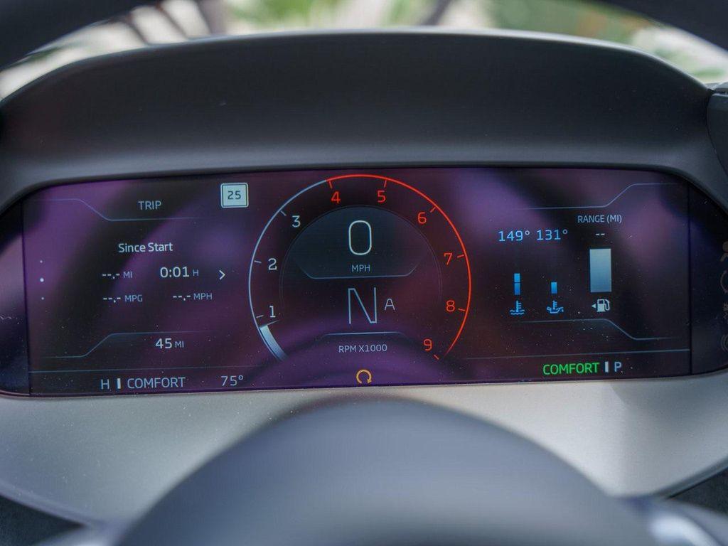 new 2025 McLaren 750S car, priced at $411,693