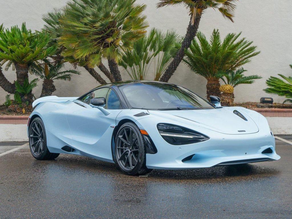 new 2025 McLaren 750S car, priced at $411,693