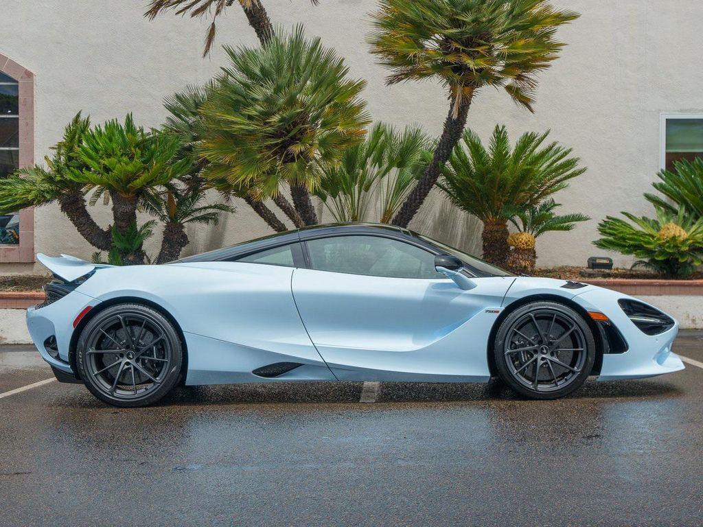 new 2025 McLaren 750S car, priced at $411,693