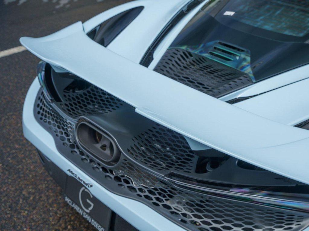 new 2025 McLaren 750S car, priced at $411,693