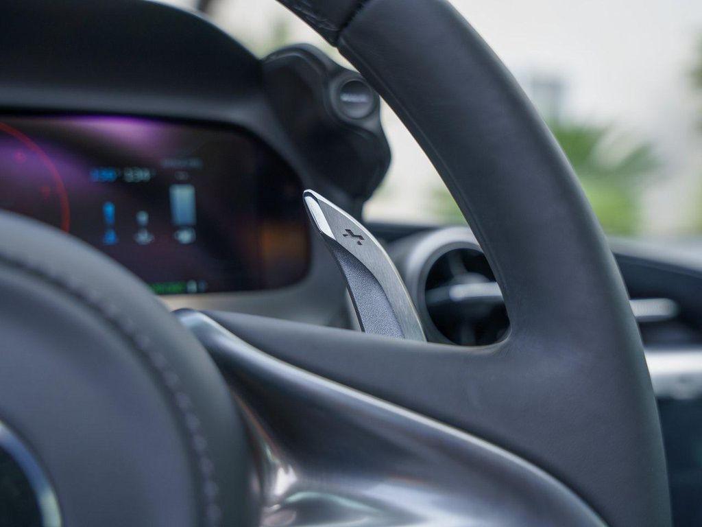 new 2025 McLaren 750S car, priced at $411,693