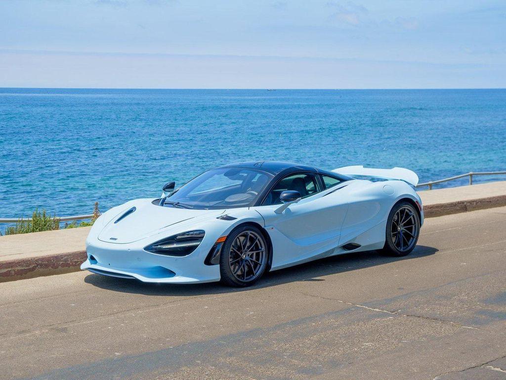 new 2025 McLaren 750S car, priced at $411,693
