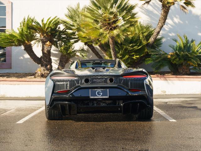 new 2025 McLaren Artura car, priced at $348,000
