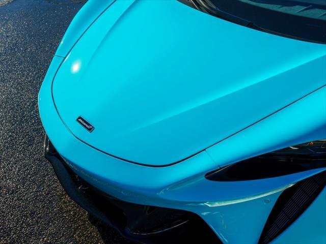 new 2025 McLaren Artura car, priced at $335,208