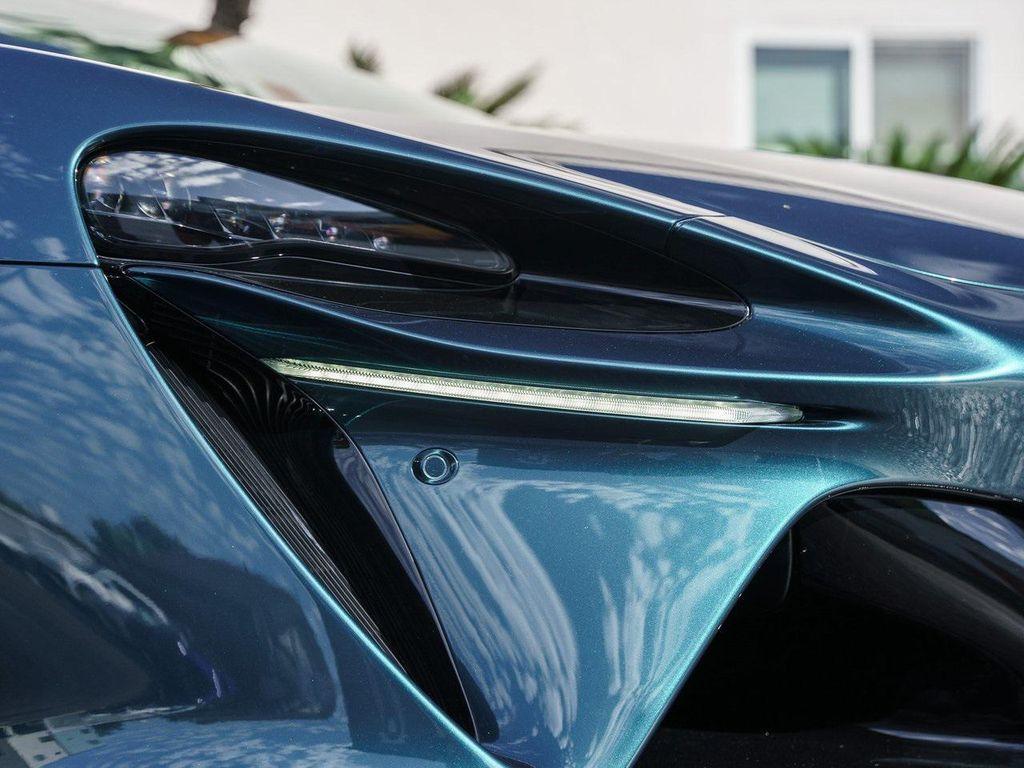 new 2025 McLaren Artura car, priced at $312,198