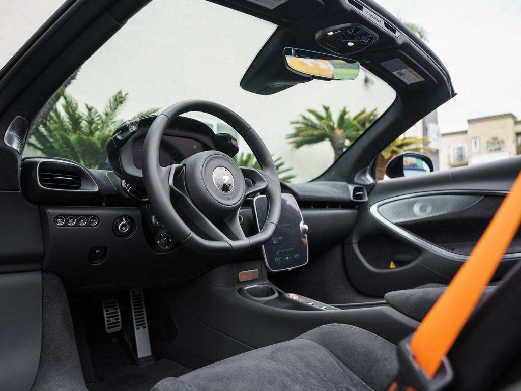 new 2025 McLaren Artura car, priced at $312,198