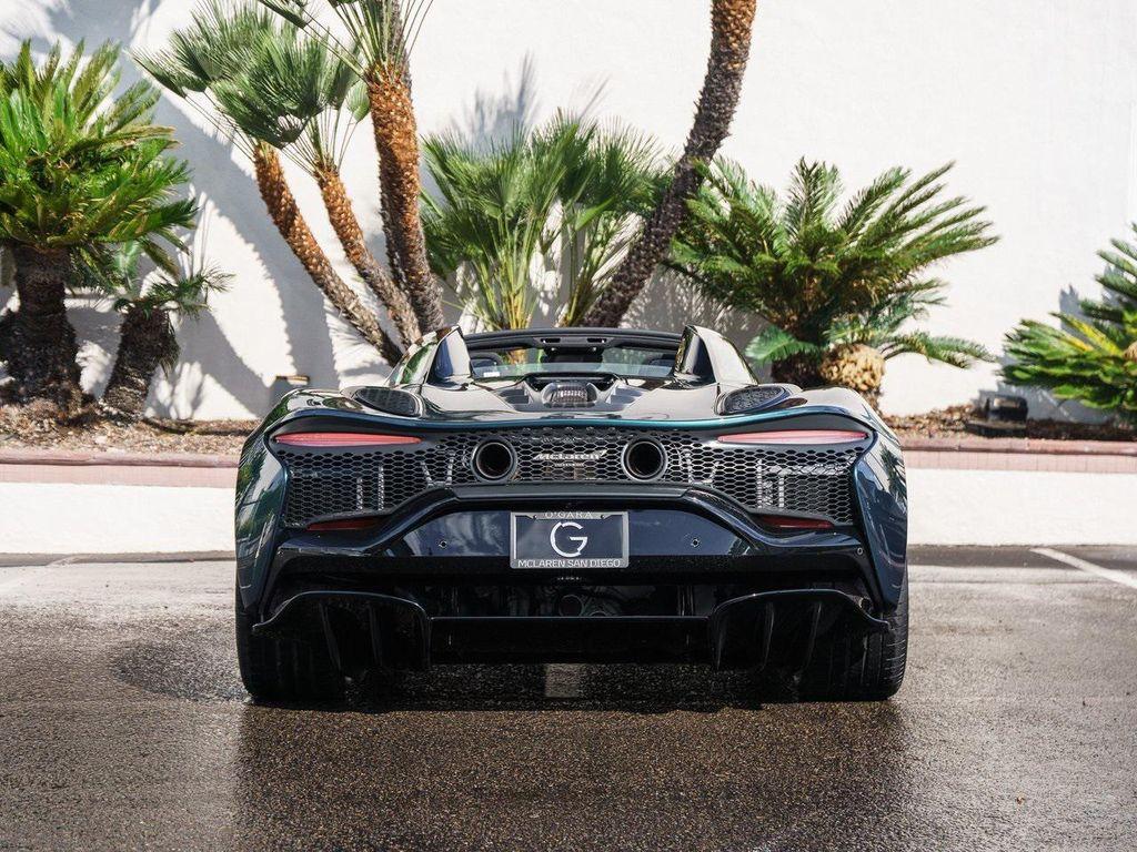 new 2025 McLaren Artura car, priced at $312,198