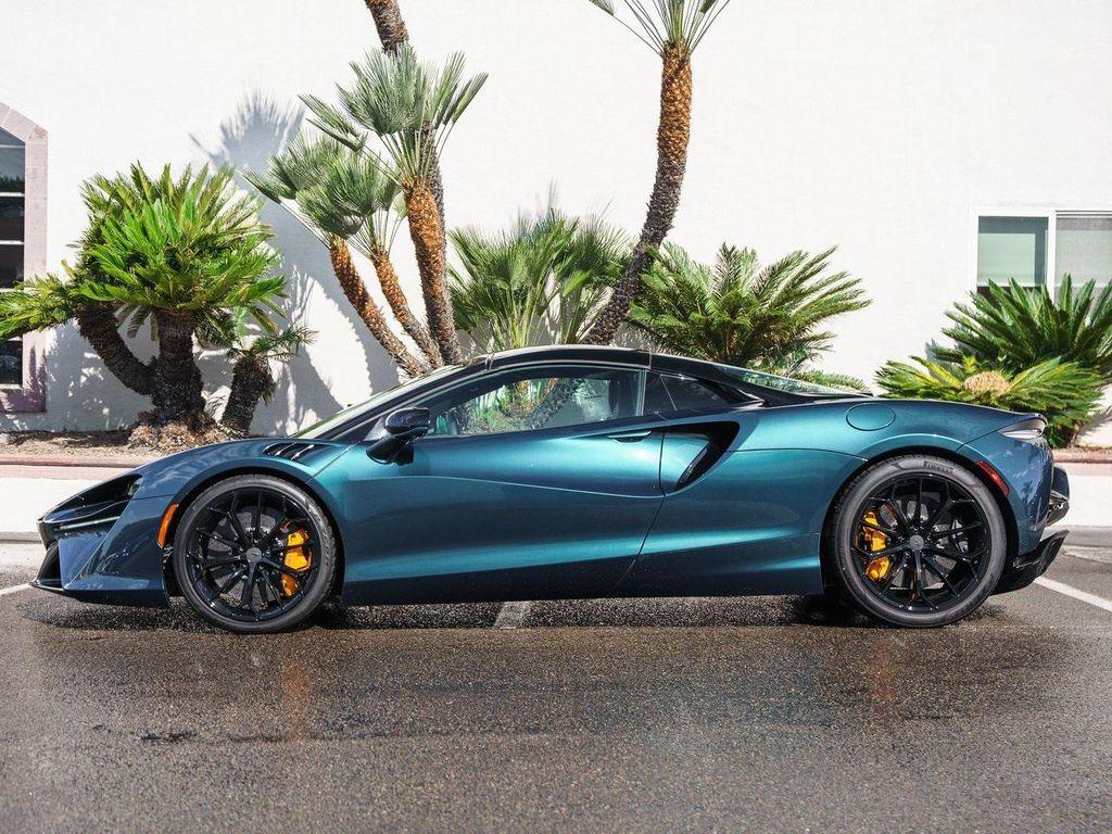 new 2025 McLaren Artura car, priced at $312,198