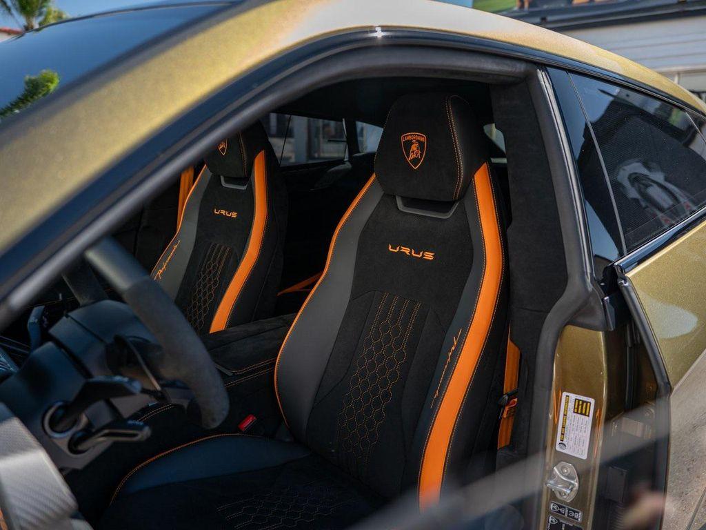 used 2023 Lamborghini Urus car, priced at $298,686