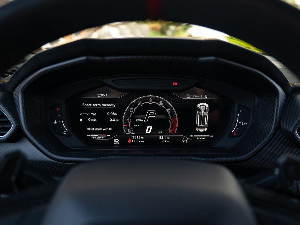 used 2023 Lamborghini Urus car, priced at $298,686