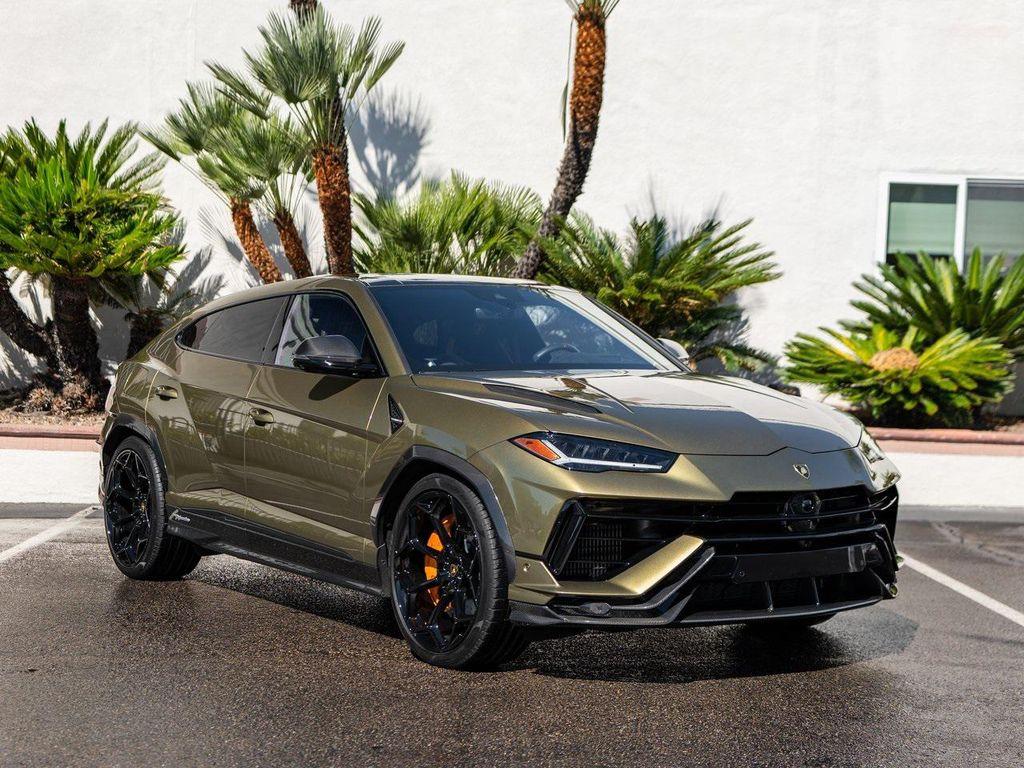 used 2023 Lamborghini Urus car, priced at $298,686