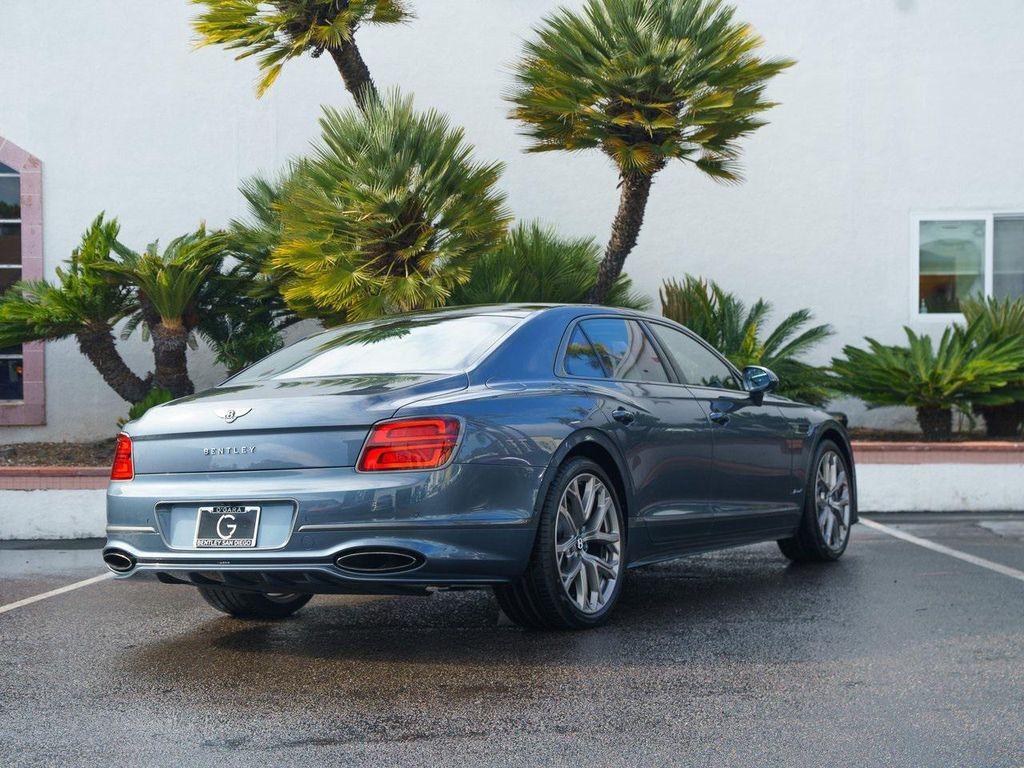 new 2025 Bentley Flying Spur car, priced at $309,920