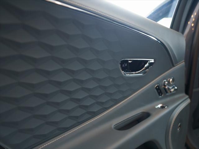 new 2025 Bentley Flying Spur car, priced at $309,920