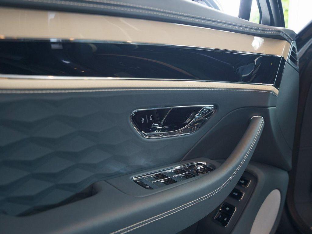 new 2025 Bentley Flying Spur car, priced at $309,920