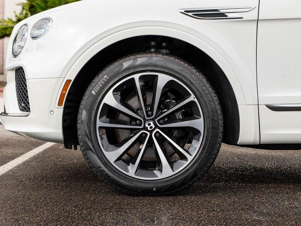 new 2025 Bentley Bentayga car, priced at $231,920