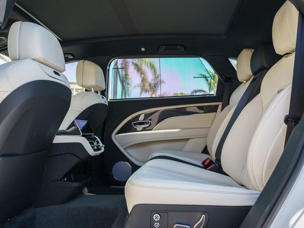 new 2025 Bentley Bentayga car, priced at $281,095