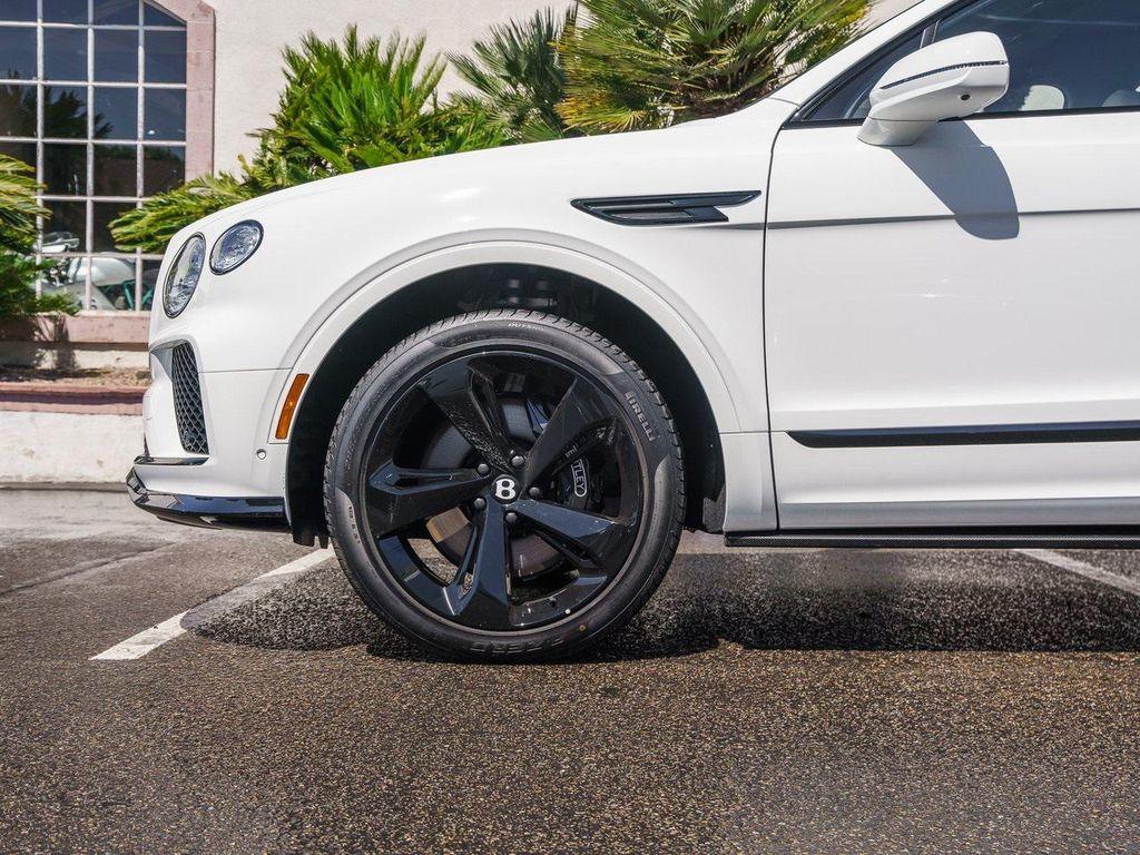 new 2025 Bentley Bentayga car, priced at $281,095