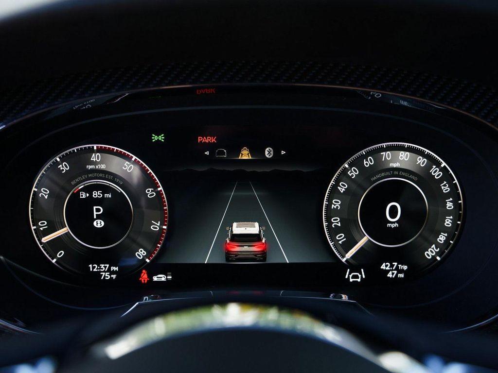 new 2025 Bentley Bentayga car, priced at $281,095