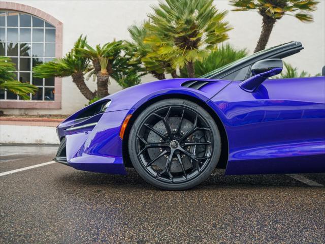 new 2025 McLaren Artura car, priced at $332,048