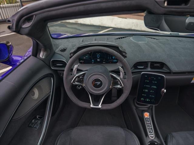 new 2025 McLaren Artura car, priced at $332,048
