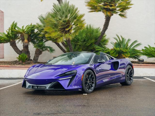 new 2025 McLaren Artura car, priced at $332,048