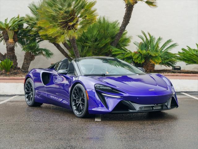 new 2025 McLaren Artura car, priced at $332,048