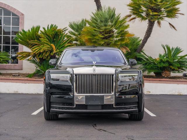 new 2024 Rolls-Royce Phantom car, priced at $600,400