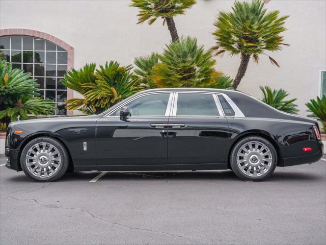 new 2024 Rolls-Royce Phantom car, priced at $600,400