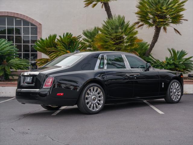 new 2024 Rolls-Royce Phantom car, priced at $600,400