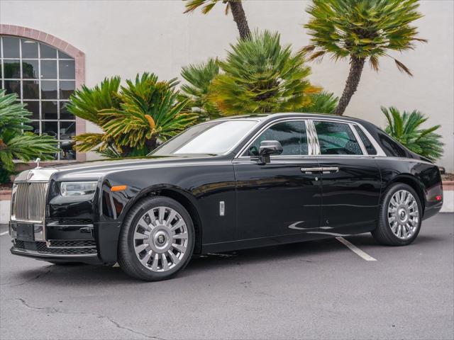 new 2024 Rolls-Royce Phantom car, priced at $600,400