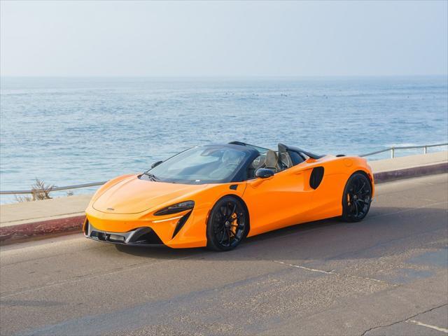 new 2025 McLaren Artura car, priced at $312,458