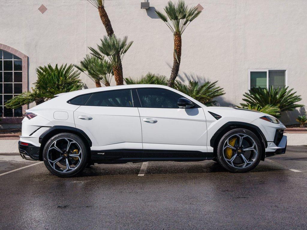 used 2024 Lamborghini Urus car, priced at $273,000
