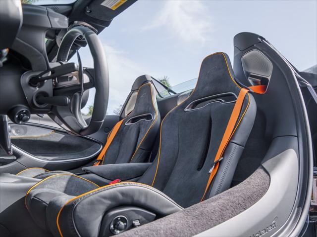 new 2025 McLaren Artura car, priced at $314,348