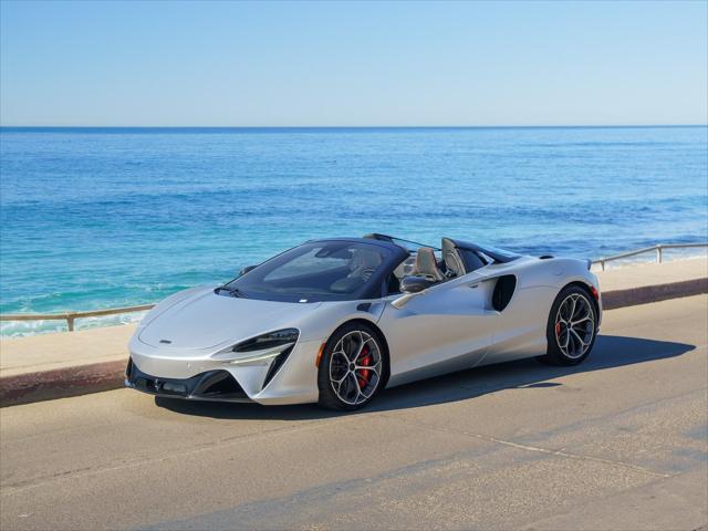 new 2025 McLaren Artura car, priced at $344,510